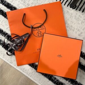 Hermes - Box, bag and Ribbon packaging